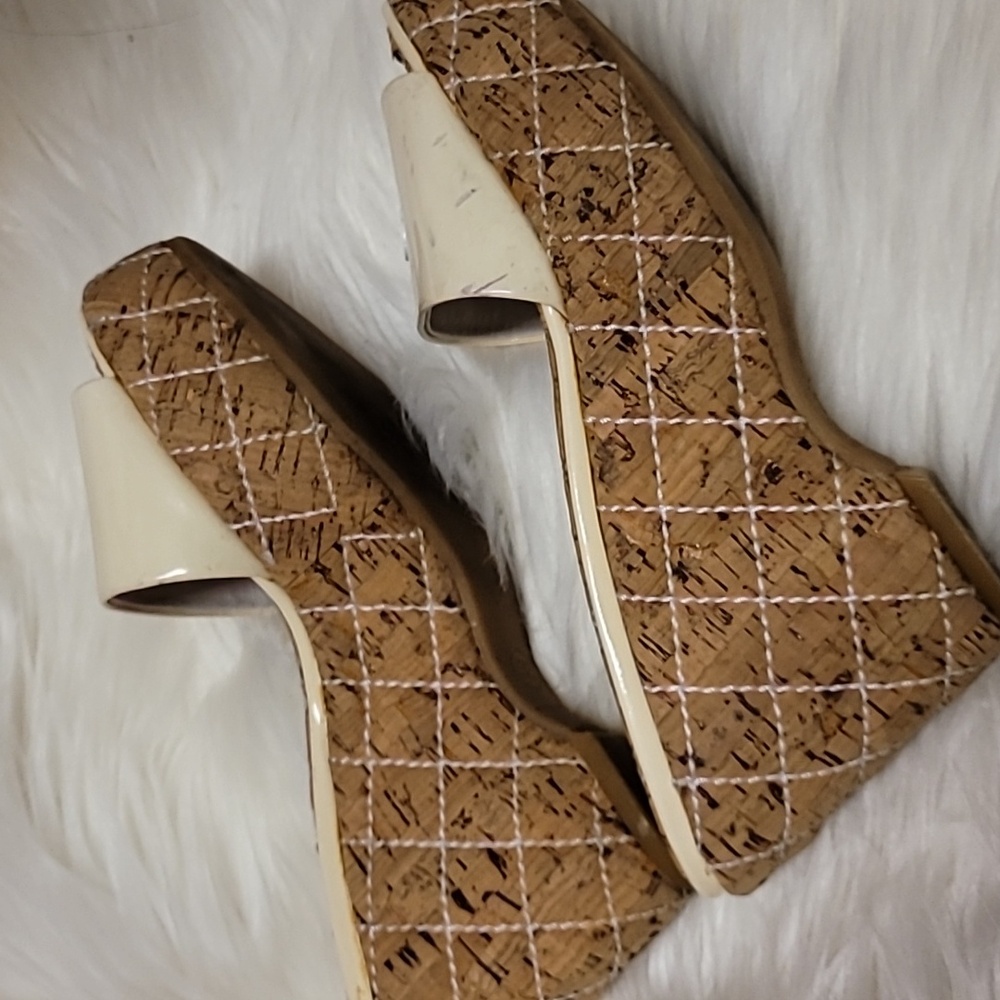 Used Chanel Shoes In Beige Color - Picture 3 of 6
